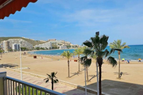 Beach view apartment in Cullera